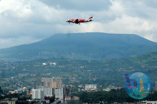  FOTO: Libur Natal &amp; Tahun Baru, Penumpang Pesawat Naik 5,47%