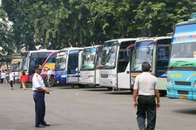   Bus AKAP mulai Selasa (7/1/2014) direlokasi dari terminal Lebak Bulus