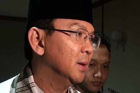  Ahok Akan \'Ngantor\' Naik Taksi Alphard