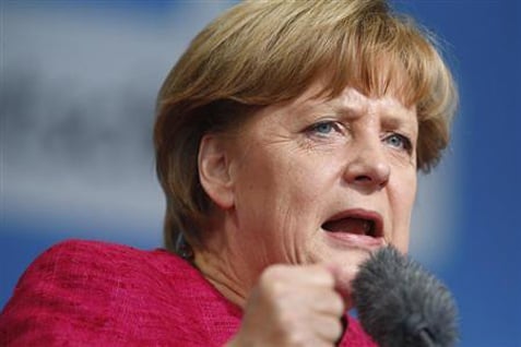  Merkel Terjatuh Saat Main Ski, Politik Jerman Bakal Memanas?