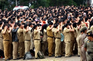  Cinta Budaya, PNS Kota Cirebon Wajib Pakai Iket Kepala