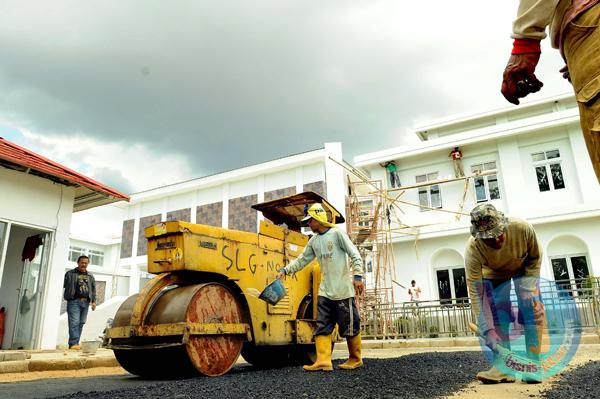  FOTO: Proyek Gedung DPRD Kota Bandung Alami Keterlambatan