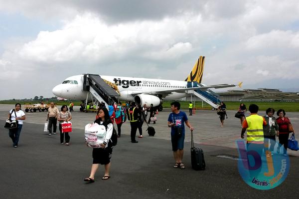  FOTO: Kecilnya Bandara Husein Sastranegara Hambat Pariwisata Jabar 2014