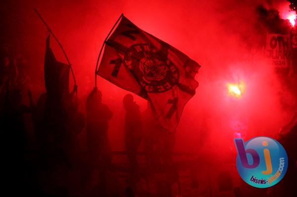  FOTO: Bobotoh Ingin Persib Menang Terus di Inter Island Cup 2014