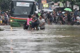  Jokowi: DKI Siaga Banjir 13 Januari-12 Februari 2014