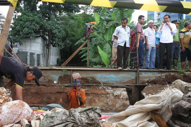  Banjir Jakarta: Katulampa Siaga 2, Jokowi Siapkan Logistik