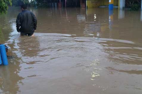  Sungai Cikeas Meluap, Kawasan Jati Asih, Bekasi Makin Terendam