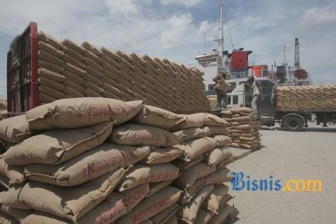  Dampak Banjir, Penjualan Semen Anjlok