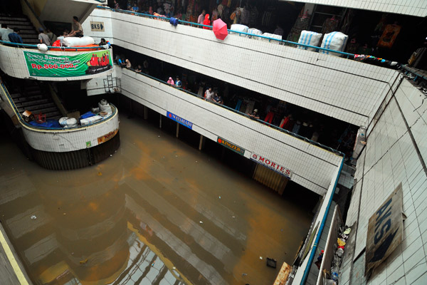  Banjir Jakarta, 24 Pusat Belanja Terganggu Genangan Air