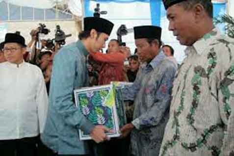  Ibas Menyambangi Petani Di Dapil VII
