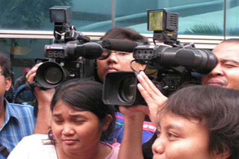  Wartawan Padati KPK Untuk Tongkrongi  Anggoro Widjojo