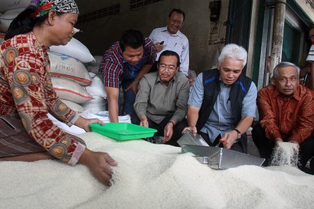  Gita Wirjawan Boleh Mundur, BPK Tetap Periksa Beras Impor Vietnam