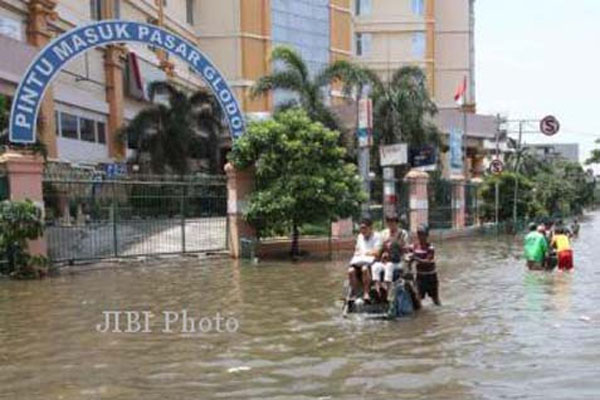  Biaya Perbaiki Jalan Berlubang Akibat Banjir Rp350 Miliar