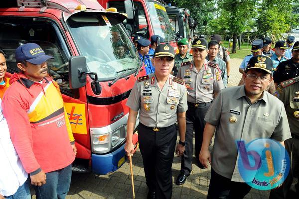  FOTO: 21.000 Personel Polda Jabar Amankan Pemilu 2014