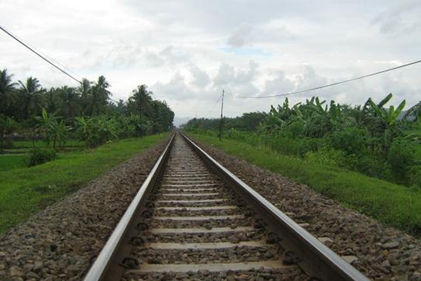  Pembangunan Rel Kereta Api Borneo Diproyeksi Mulai 2015