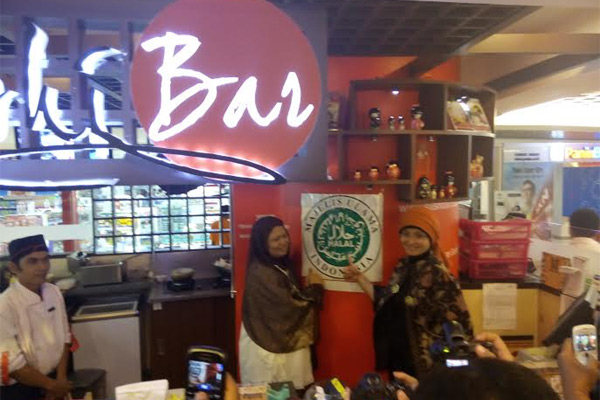  Sushi Bar Kantongi Sertifikasi Halal MUI