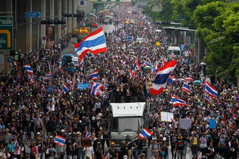  Pemerintah Thailand Bersihkan Demonstran Anti Pemerintah