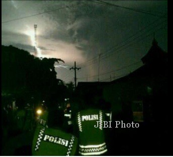  Gunung Kelud Meletus: Awan Panas Kelud Mirip Wajah Manusia ?