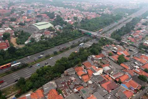  Terjadi Kecelakaan, Tol Jakarta-Cikampek Hanya bisa Dilewati Satu Jalur