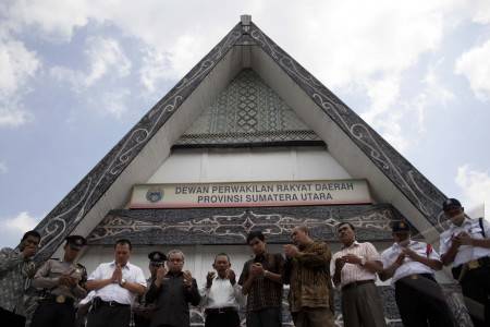  Karya Bakti Sosial Pertama di Sumatra Utara Diikuti 113.000 Orang