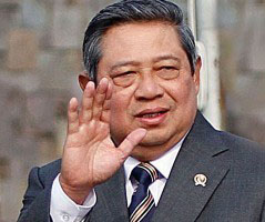  Presiden SBY Sapa Penumpang di Stasiun Purwokerto