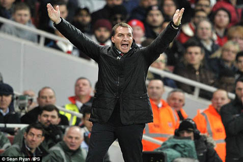  Hasil &amp; Skor Piala FA: Rodgers Tuding Wasit Rusak Kans Liverpool Imbangi Arsenal