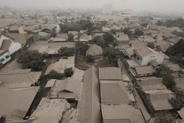  Pengungsi Gunung Kelud Butuh Logistik, PKPU Sebar Bantuan