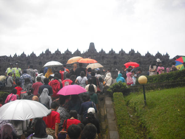  Candi Borobudur dan Prambanan Dibuka Lagi untuk Wisatawan