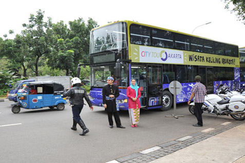  Meski Tak Puas, Ahok Terpaksa Izinkan Bus Wisata Beroperasi