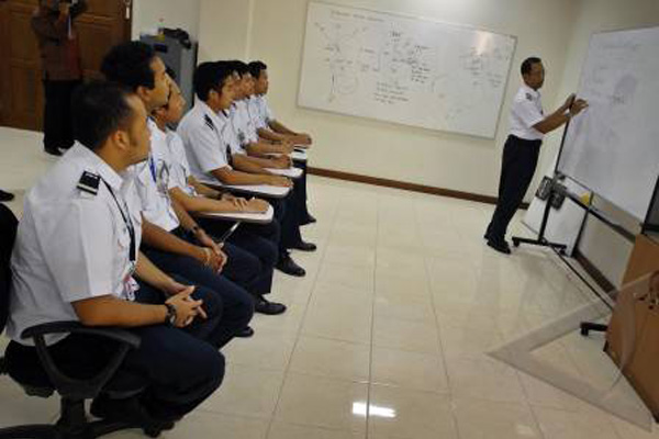  ATKP Medan Buka Sekolah Pilot Mulai 2015