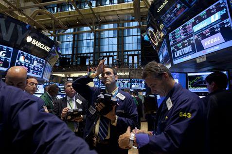  Wall Street Menguat Meski Data Ekonomi AS Lemah