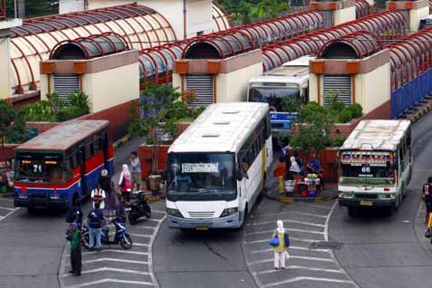  Pemprov DKI Tunda Teken Standard Pelayanan Minimal Bus