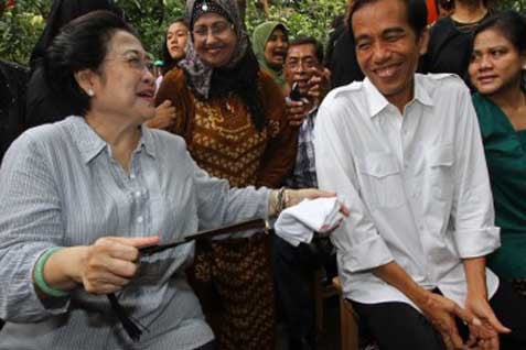  Datang ke Surabaya, Megawati: \'Ya Ngopo\' Kalau Saya Bawa Jokowi