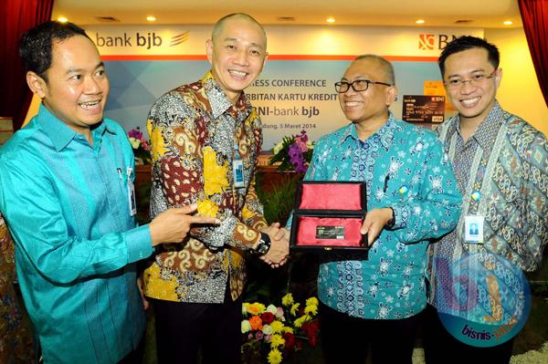  FOTO: BNI dan Bank BJB Terbitkan Kartu Kredit Bersama