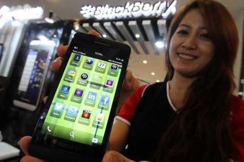  BBM NGADAT: Pengguna Blackberry Sumpah Serapah di Twitter