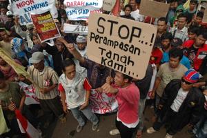  Konflik Suku Anak Dalam: Petani Jambi Tewas Diduga Akibat Penyiksaan Aparat Keamanan