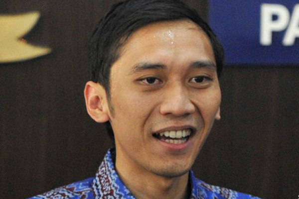  Kunjungi Desa Ketro Pacitan, Ibas Disambut Meriah Warga