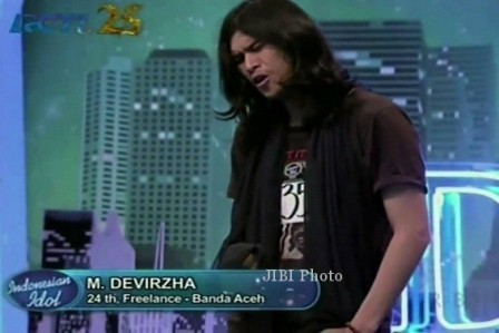  Indonesian Idol 2014: Virzha Kalahkan Bono U2