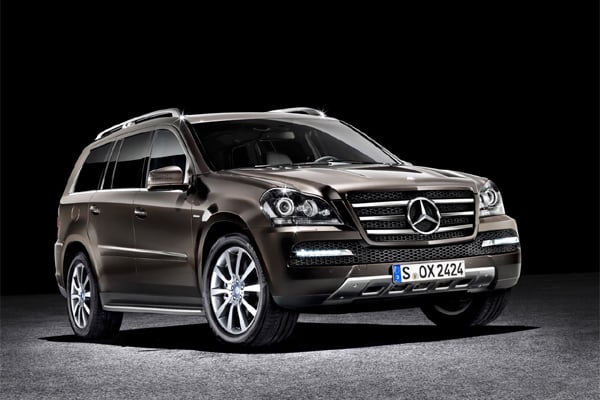  MOBIL MEWAH: Mercedes Benz GL500 Bertabur Fitur Canggih