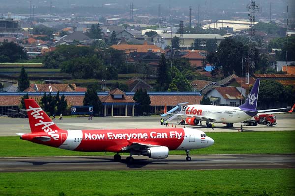  FOTO: AirAsia Kurangi Penerbangan Bandung-Pekanbaru