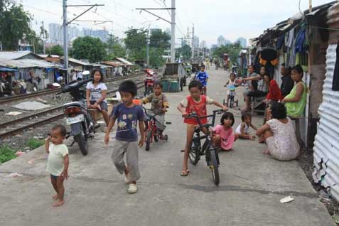  Jokowi Minta Bantuan Mensos Kendalikan Anak Jalanan