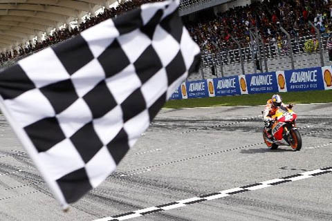  Adira Gelar Nonton Langsung MotoGP Sepang