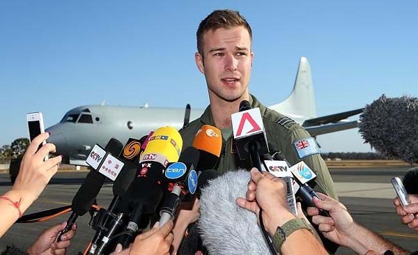  PENCARIAN MH370: Pilot Macho Australia Jadi Bahan Gosip Perempuan