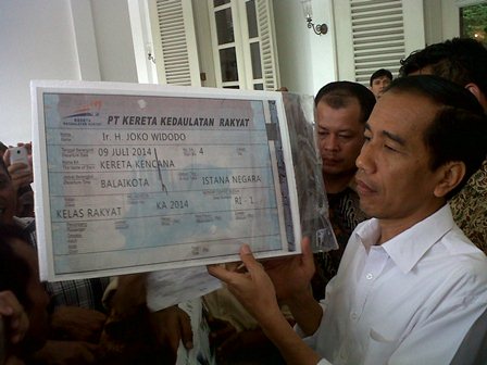  Jokowi Mendapat Tiket Kereta Rute Balai Kota - Istana