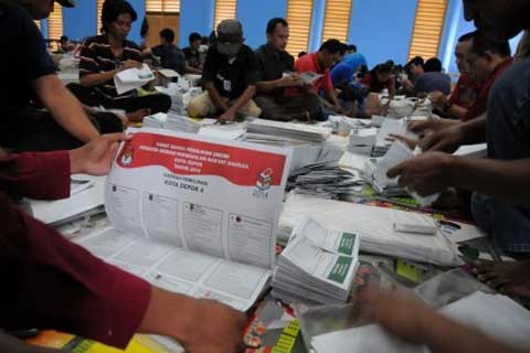  PILEG 2014: KPU Balikpapan Lantik 9.520 Petugas KPPS