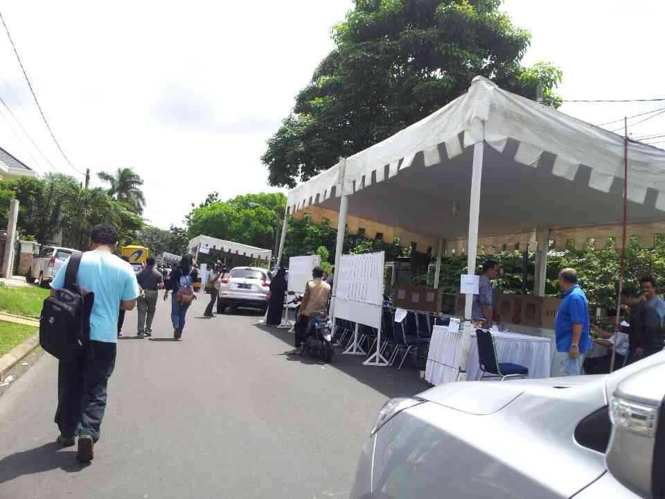  PILEG 2014: Tenda TPS Terpanjang di Pondok Indah