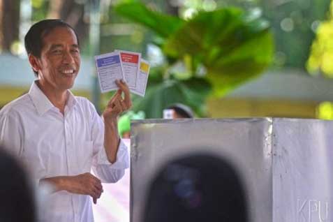  MEGAWATI NYOBLOS Pukul 10.00 WIB Ditemani Jokowi