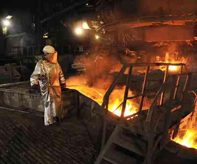 Kemenperin Targetkan 9 Smelter Terealisasi Tahun Ini