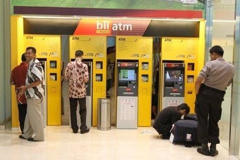  Software ATM Kedaluwarsa, Bank Migrasi Bertahap