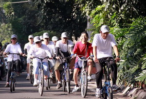  Sepeda Sehat Asyik Ala Aston Braga Bandung